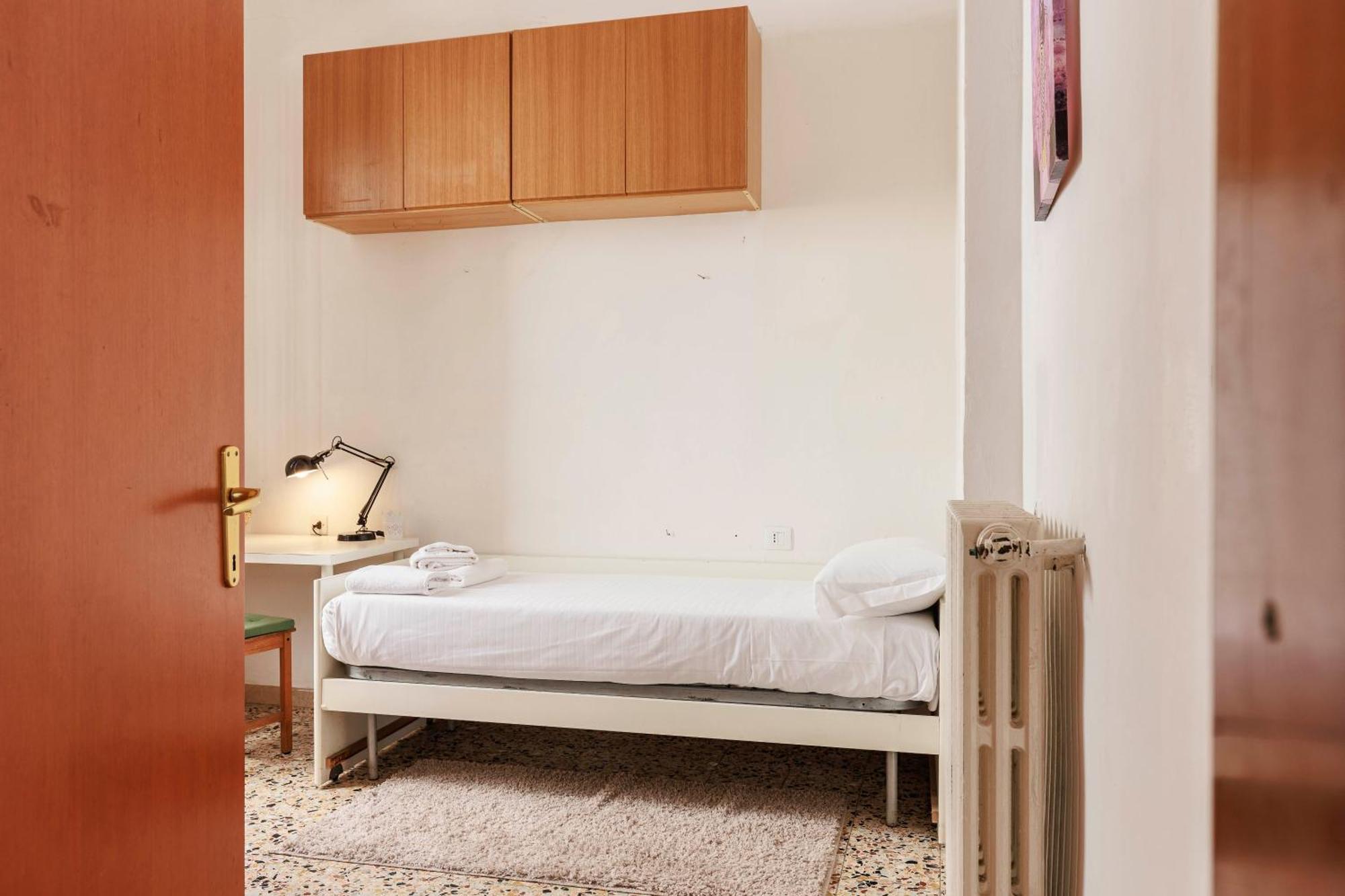 Apartment Faenza Huge Florenz