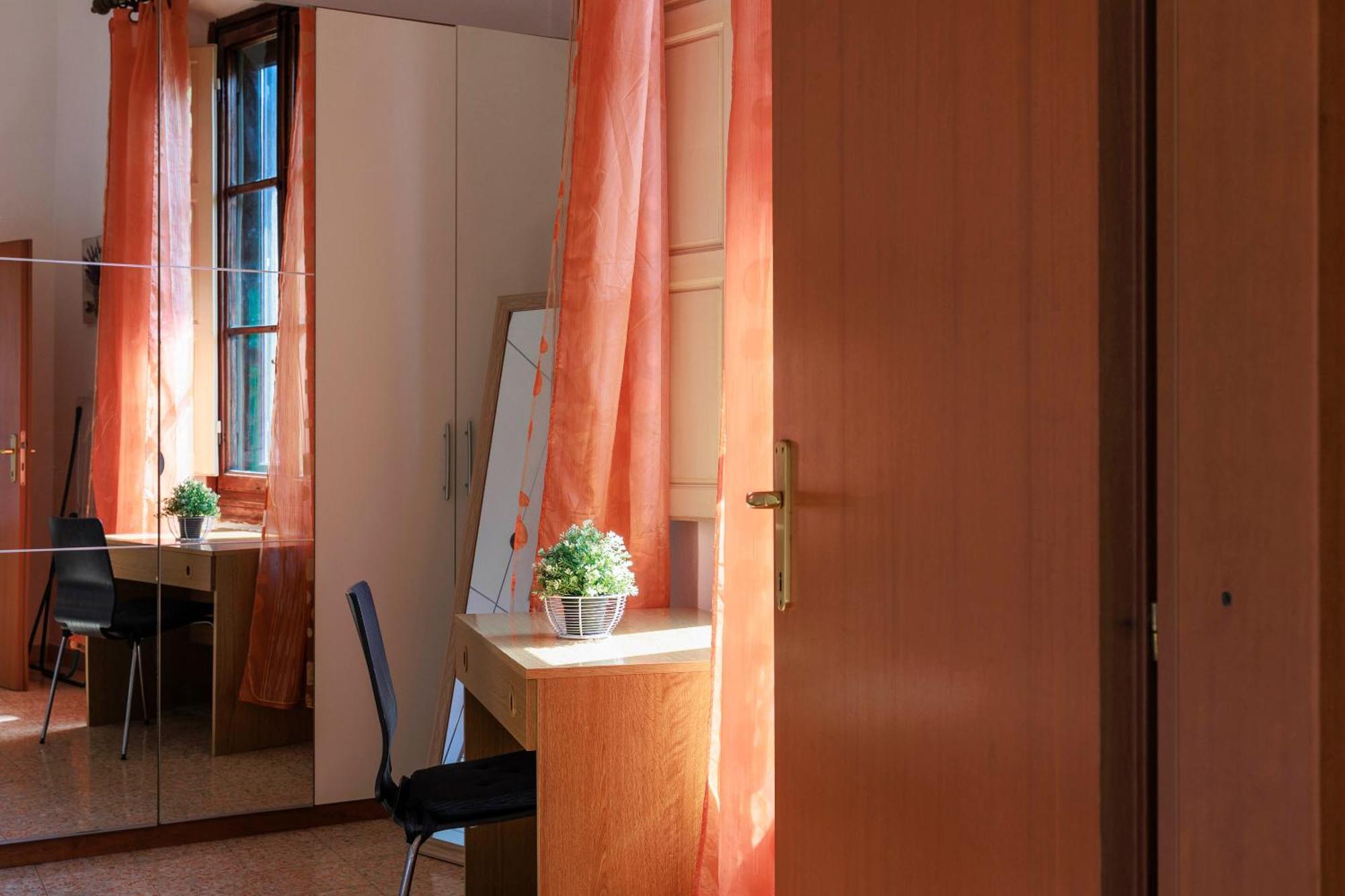 Apartment Faenza Huge Florenz